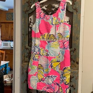 Lilly Pulitzer cutout Iggy shift dress. EUC